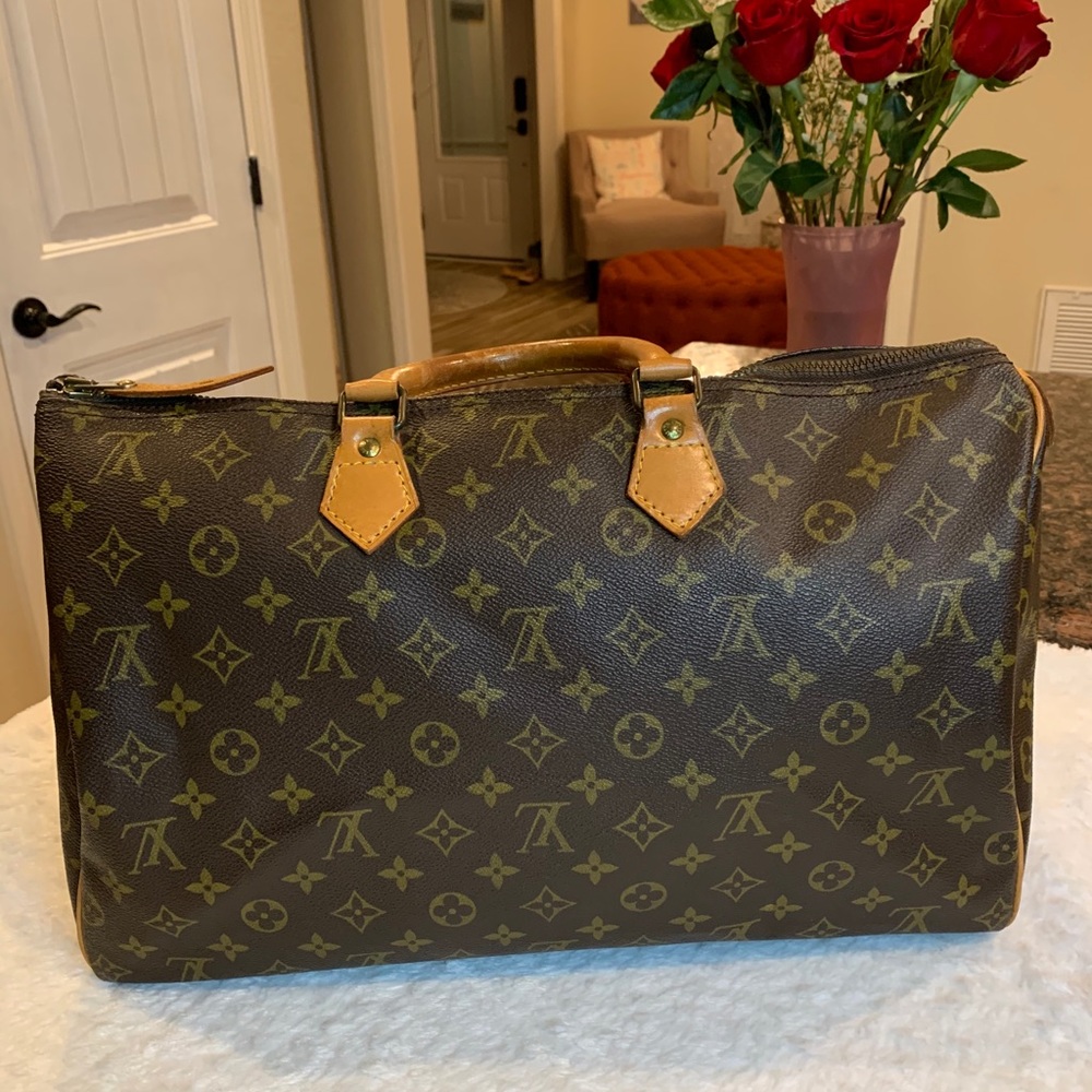 SOLD! Speedy 40 - Picture 3 of 11